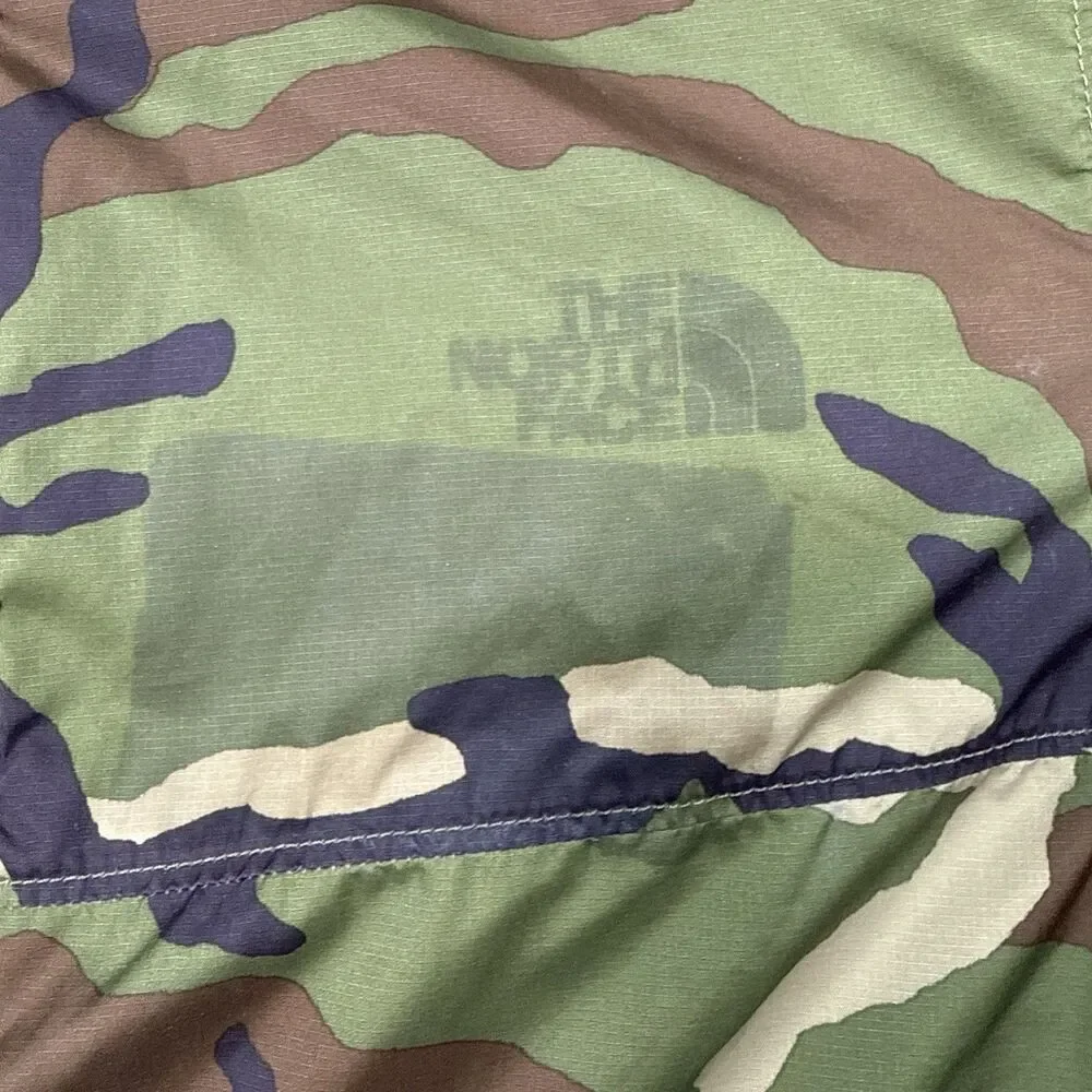 The North Face Camo Anorak Pullover Windbreaker Jacket Men's Small Hooded